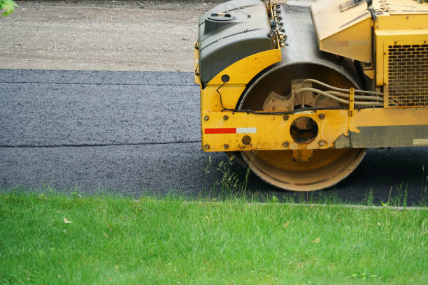 Best Driveway Paving Contractor  in Oak Bluffs, MA